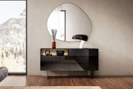 36e8 1904 Dresser