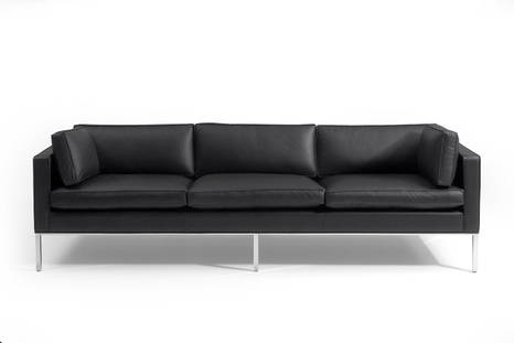 905 Comfort sofa by Artifort