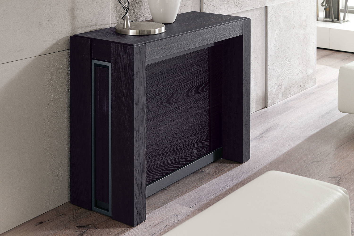A4 extension console table by Ozzio Italia