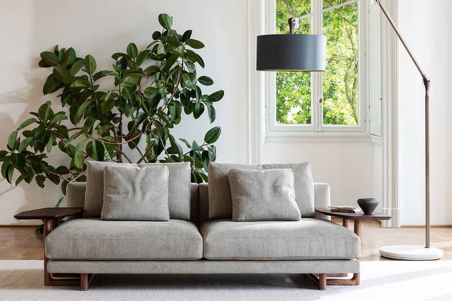 Abacus composition L sofa with small Gary floor lamp by Porada 