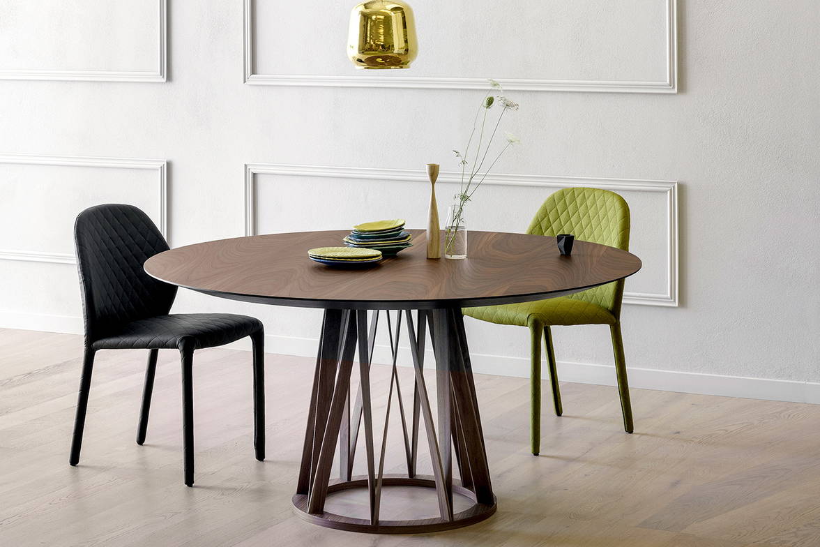 Acco Round Dining Table designed by Florian Schmid Acco Round Dining Table designed by Florian Schmid