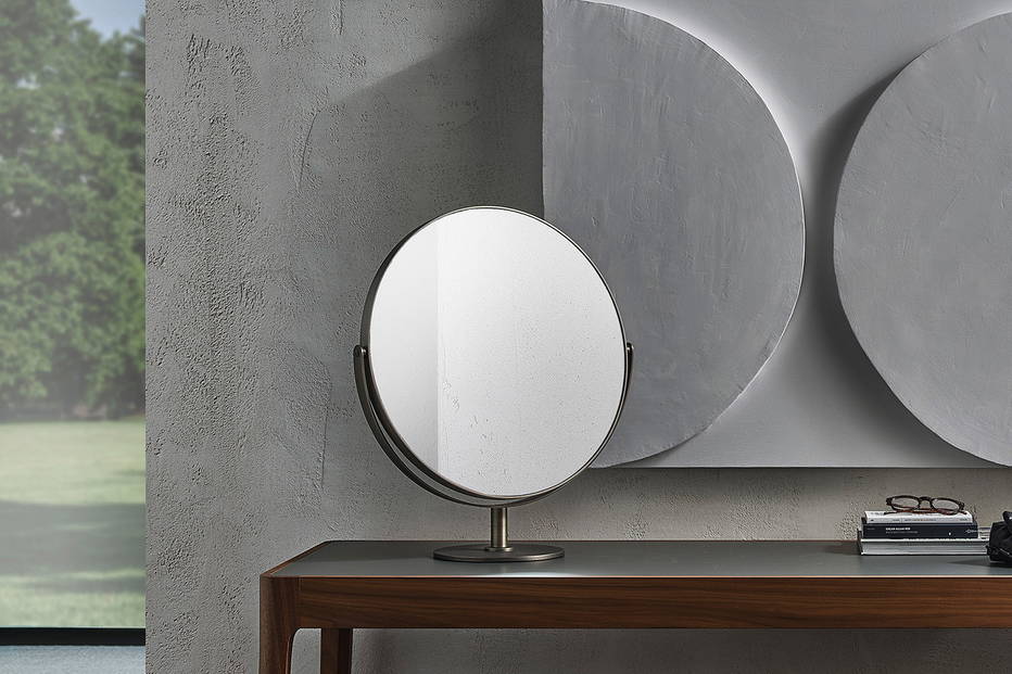 Afrodite mirror by Porada