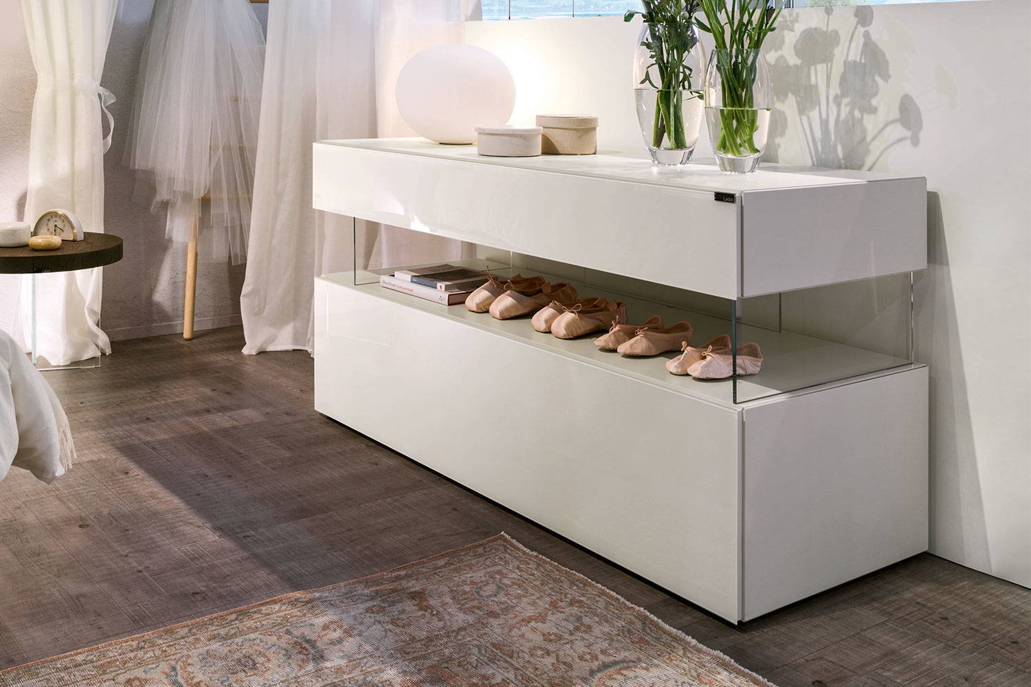 Air 0677 Dresser