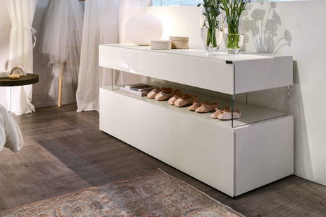 Air 0677 Dresser