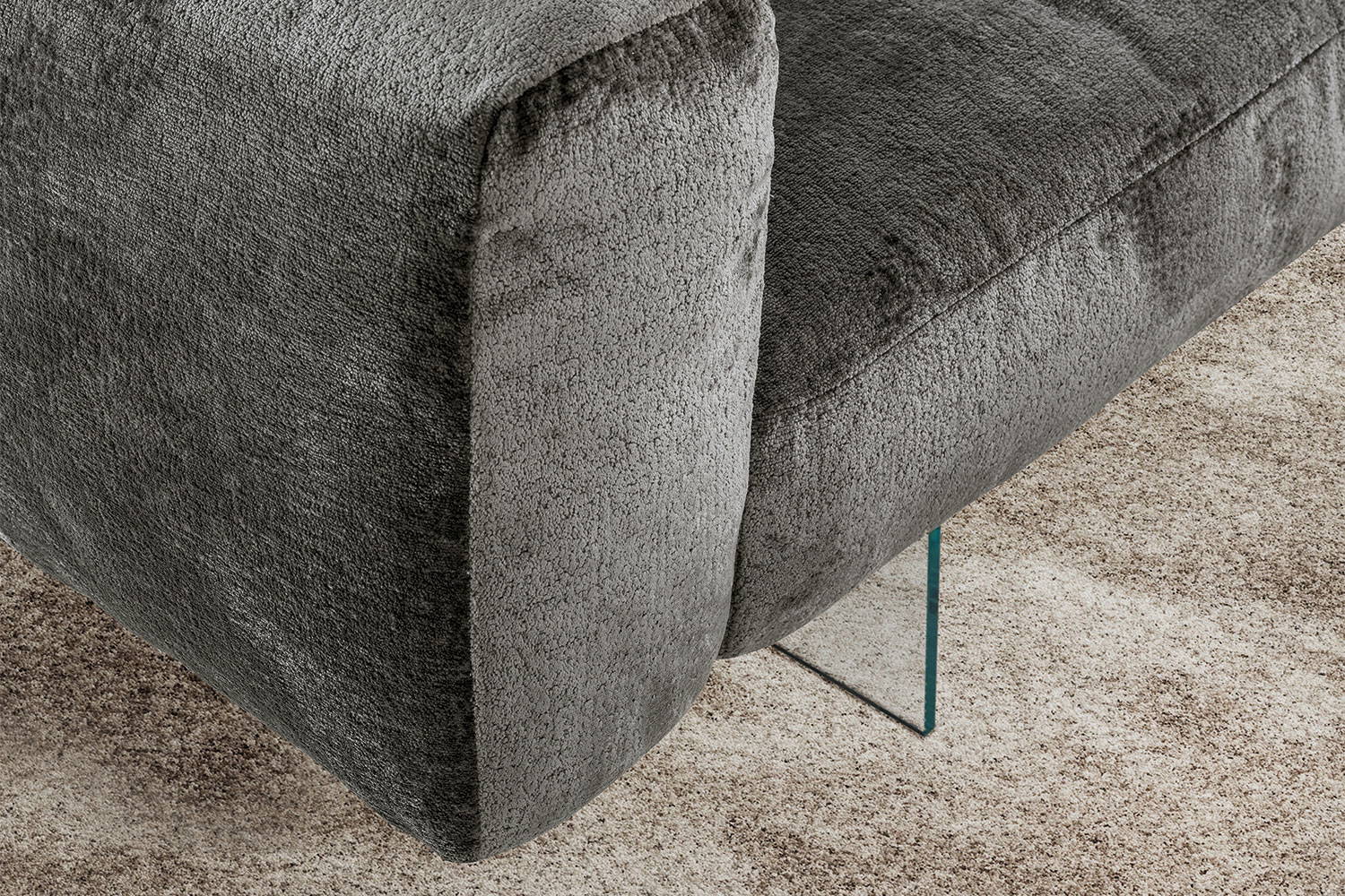 Air Soft 1902 Sectional Sofa with Chaise by Lago | room service 360°