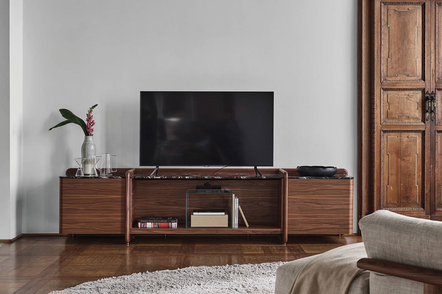 The Akeru TV Stand designed by Giuseppe Viganò