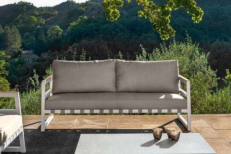 Alabama Alu sofa by Talenti