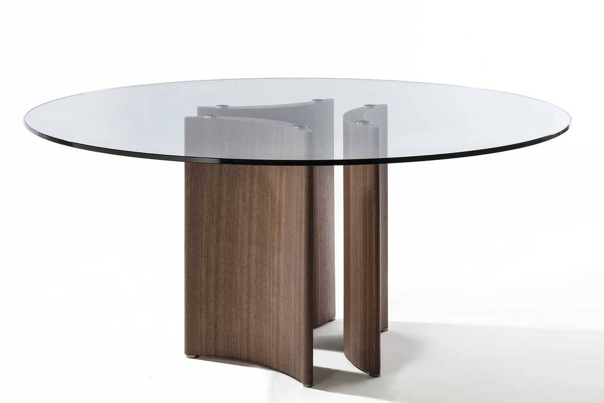 Alan glass round dining table by Porada Alan glass round dining table by Porada