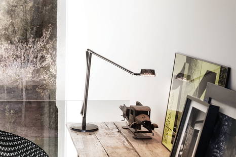 Aledin table lamp has an adjustable arm