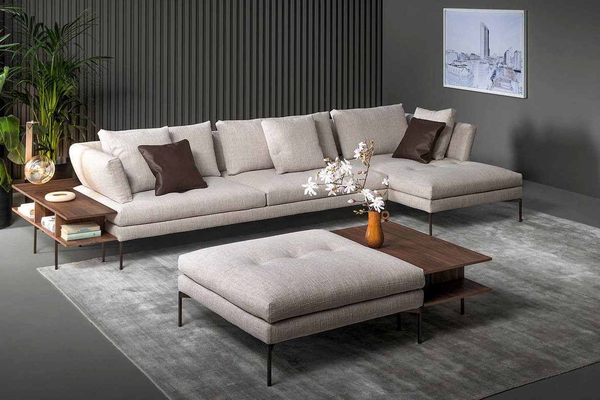 The Aliante Sectional Sofa with Chaise by Sergio Bicego for Bonaldo. The Aliante Sectional Sofa with Chaise by Sergio Bicego for Bonaldo.