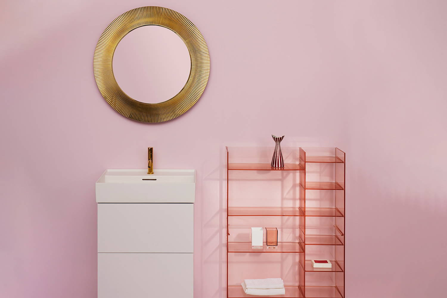 All Saints Mirror by Kartell | room service 360°