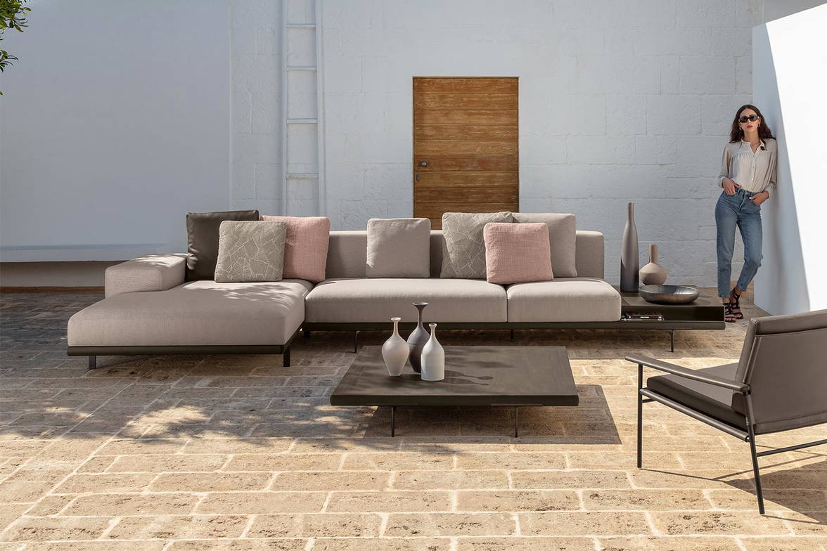 Allure Chaise Sectional Sofa with Table by Talenti Allure Chaise Sectional Sofa with Table by Talenti