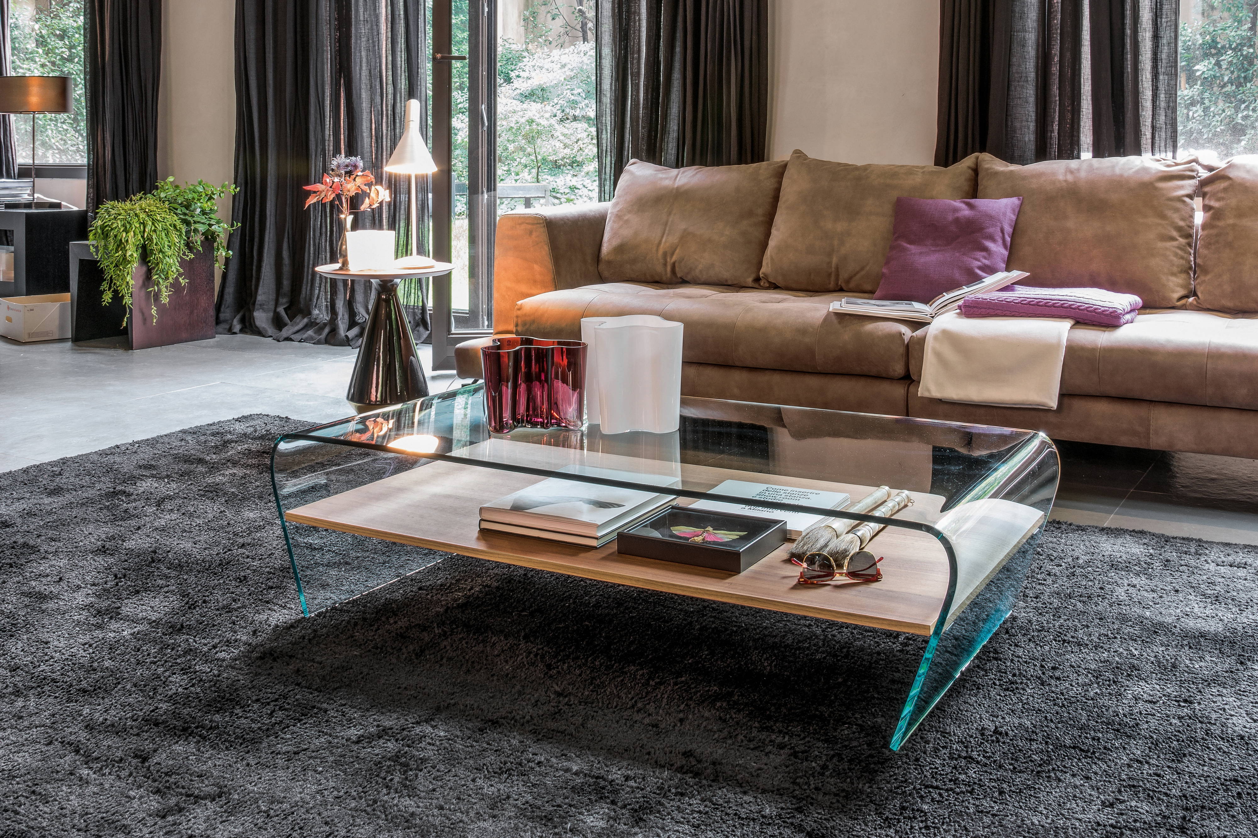 Amaranto coffee table by Tonin Casa