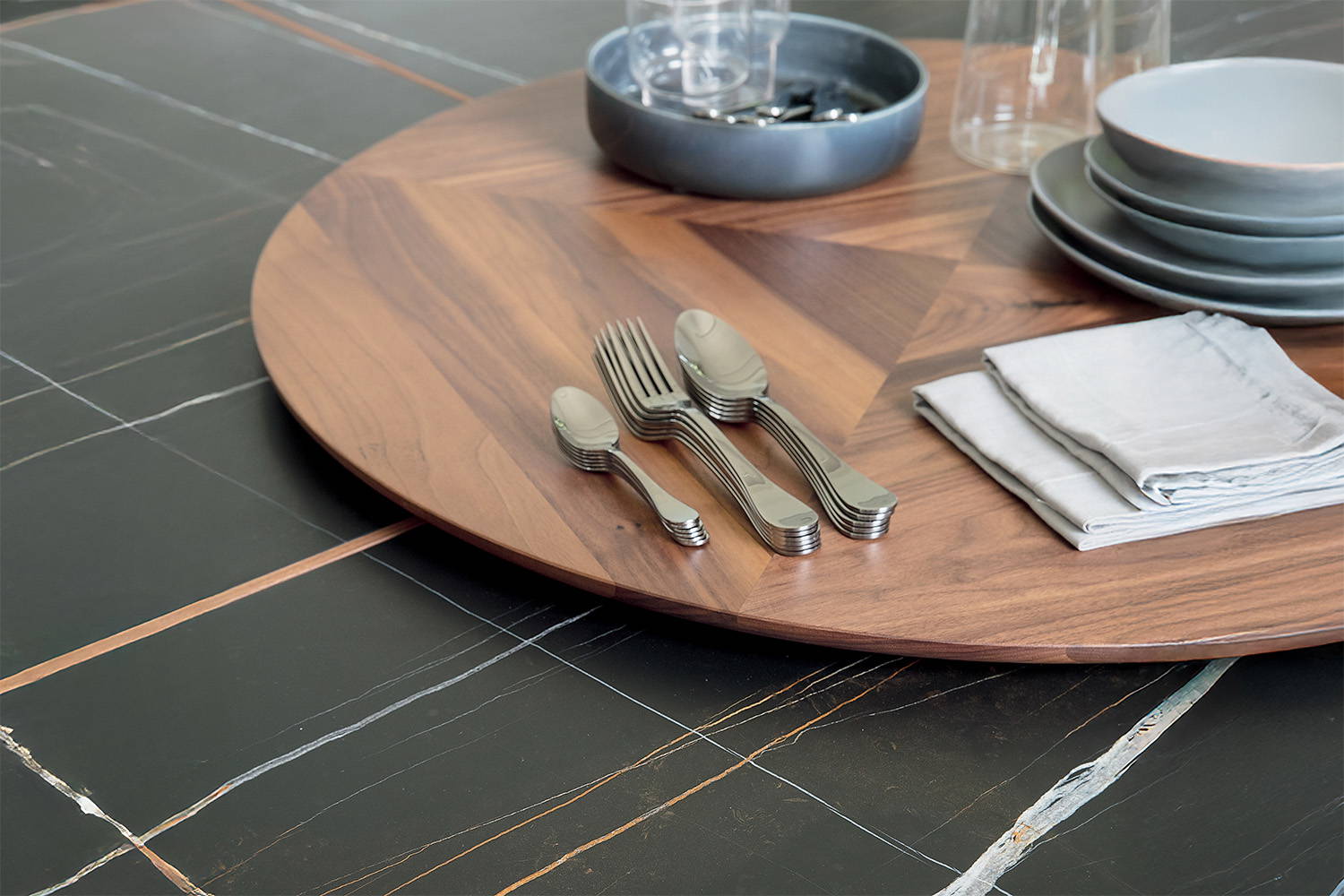 Ambrogio Lazy Susan by Porada