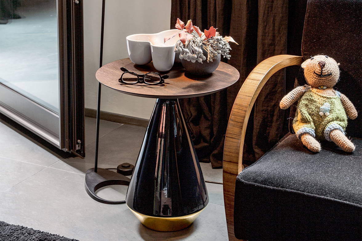 Amira end table by Tonin Casa Amira end table by Tonin Casa
