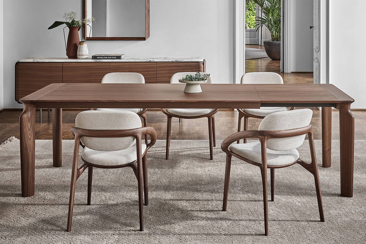 Amphora extension table with Molly chairs and Pebble sideboard. Amphora extension table with Molly chairs and Pebble sideboard.