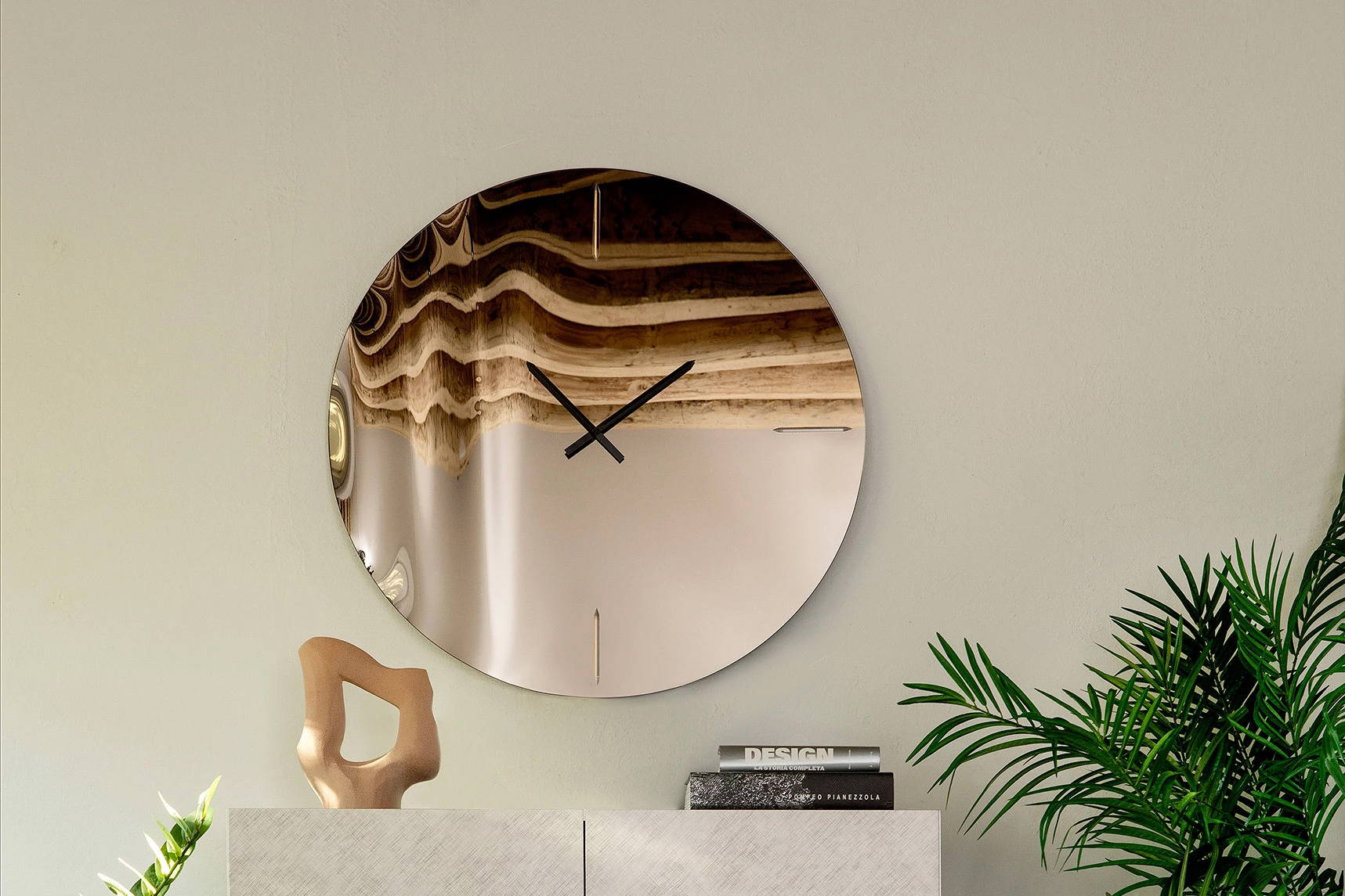 Anemos Mirror with Clock