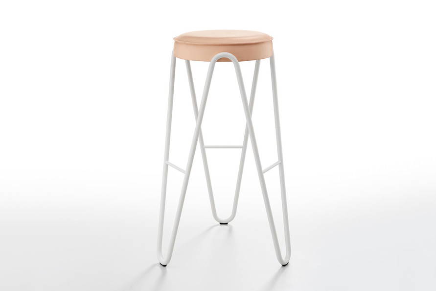 Apelle Jump Bar Stool