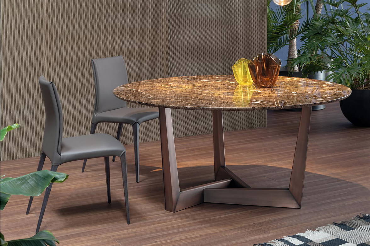 Art round dining table by Bonaldo Art round dining table by Bonaldo