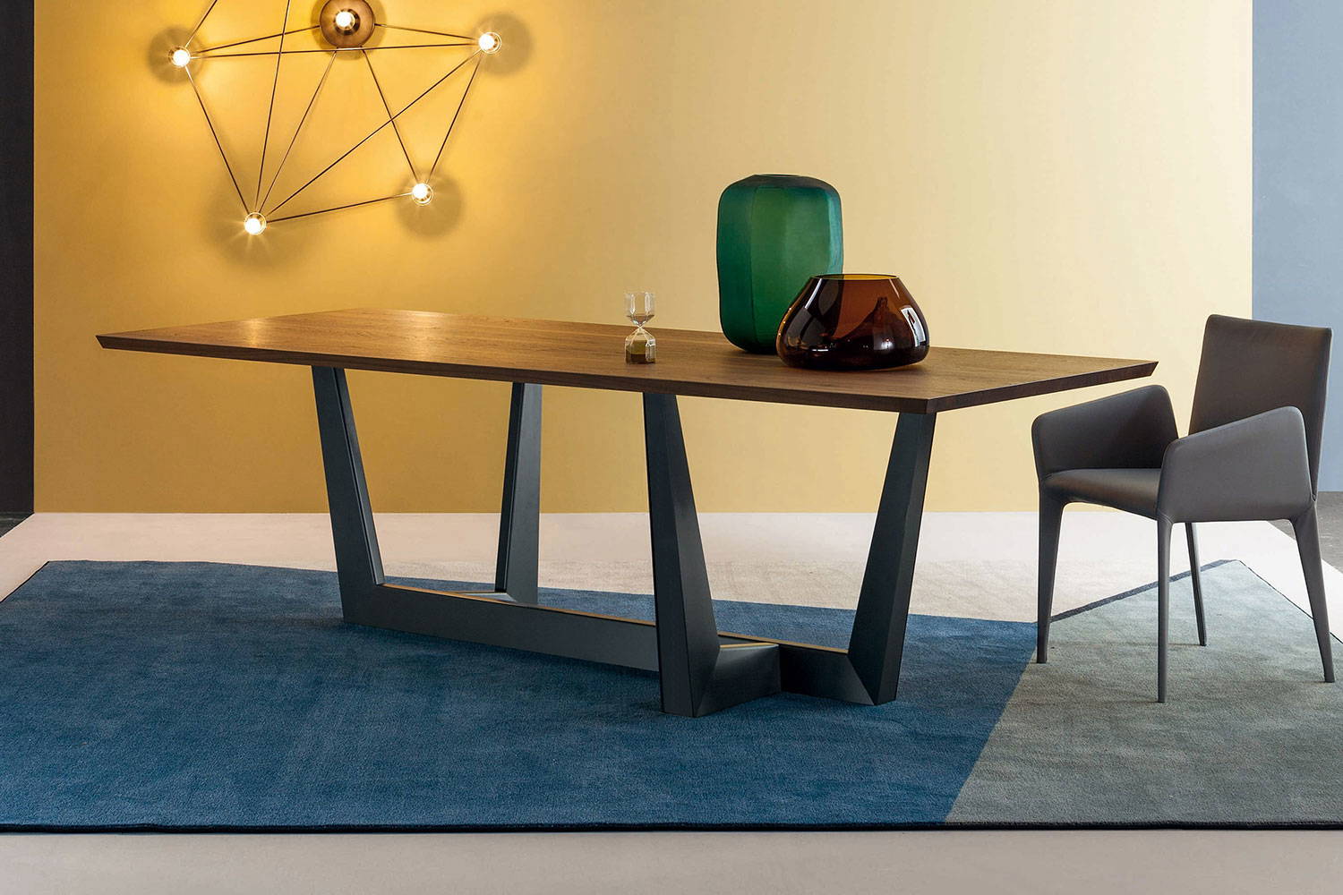 Art Wood Dining Table by Bonaldo | room service 360° Art Wood Dining Table by Bonaldo | room service 360°