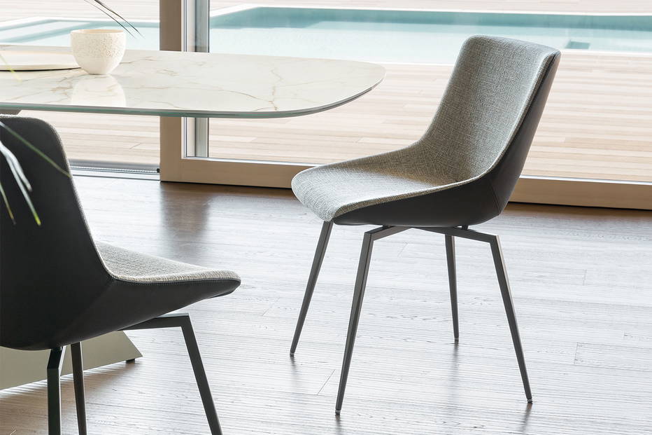 Artika dual-tone dining chair by Bonaldo
