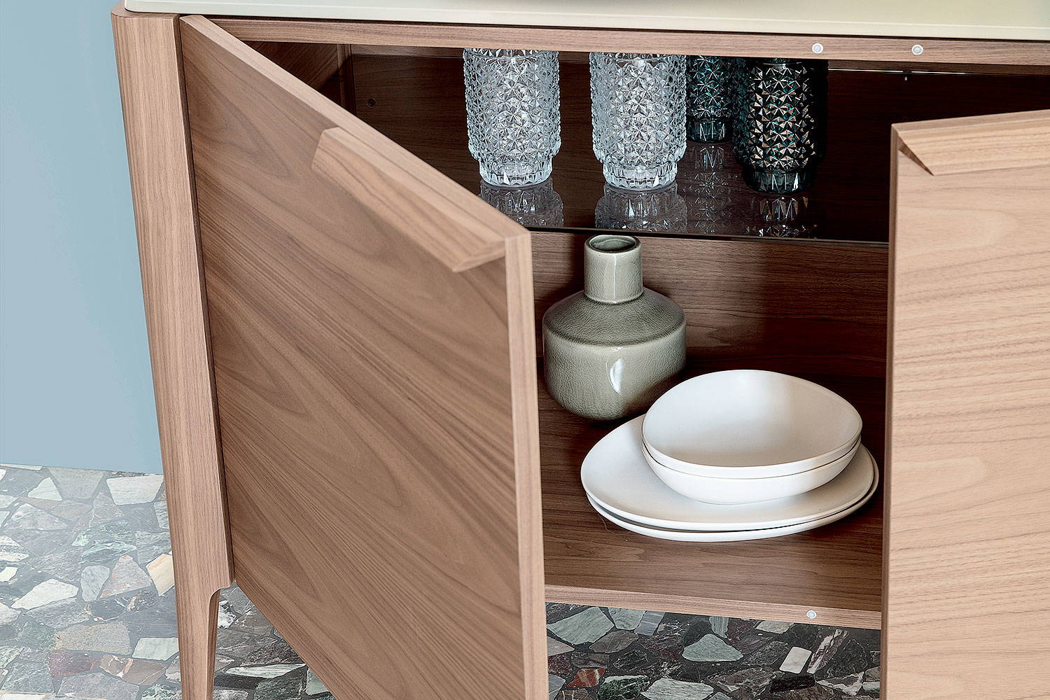 Porada ポラダ AV / TV ガラスボード Atlante 3 Sideboard by Porada | room service 360°