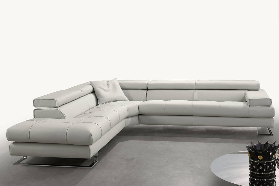 Avenue corner sectional sofa with peninsula by Gamma