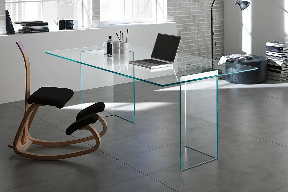 Bacco desk by Tonelli
Bacco desk by Tonelli