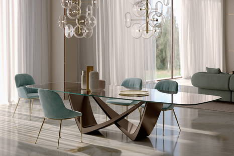 Bach glass dining table designed by Lu.Na Progetti for Bontempi Casa