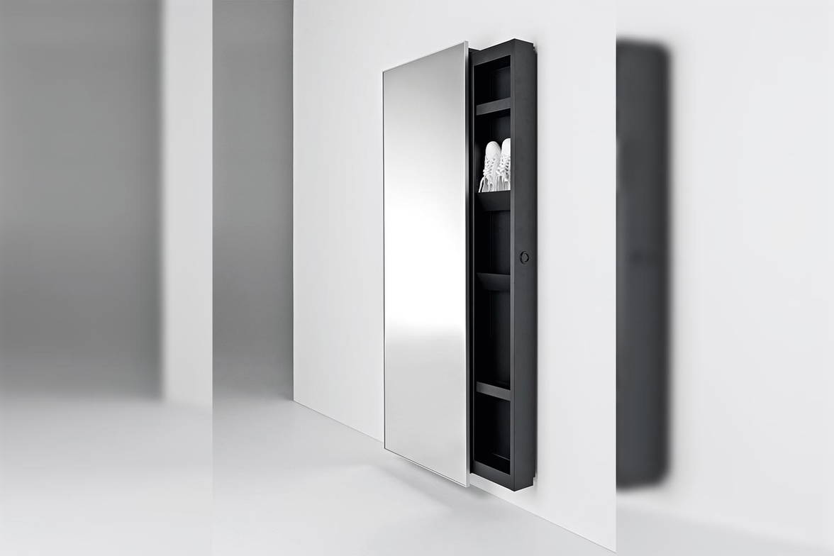Backstage mirror with storage by Horm Backstage mirror with storage by Horm
