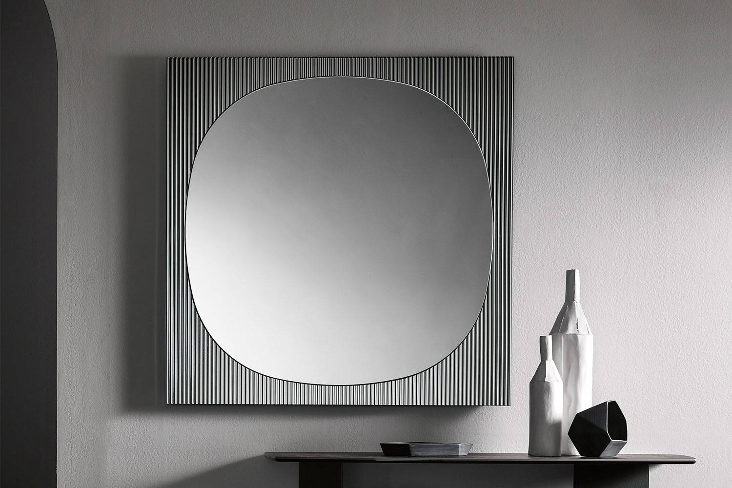 Bands mirror by Tonelli