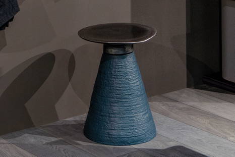 Baobab end table is made in Italy
