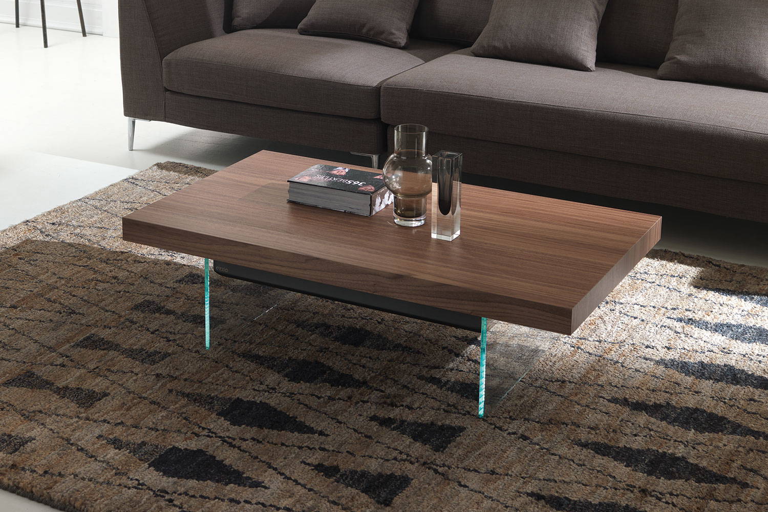 Bellagio coffee table with wood finish 