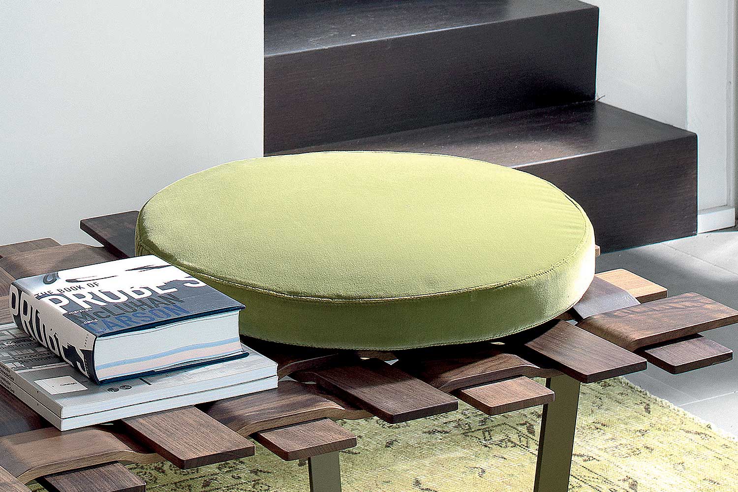 Belt accent cushion by Porada