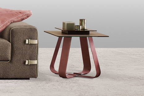 Belt end table by Gamma