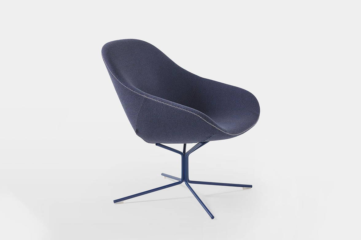 Beso lounge armchair by Artifot Beso lounge armchair by Artifot