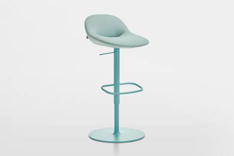 Beso bar stool by Artifort
