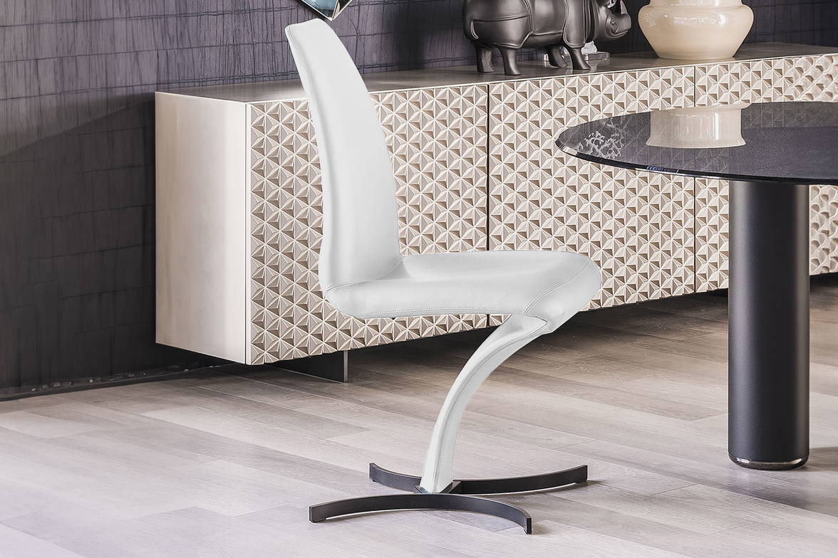 Betty Dining Chair Set of 4 Display Model Betty Dining Chair Set of 4 Display Model