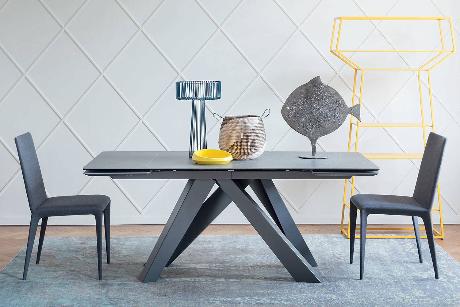 Big Extension Ceramic Table by Bonaldo | room service 360°