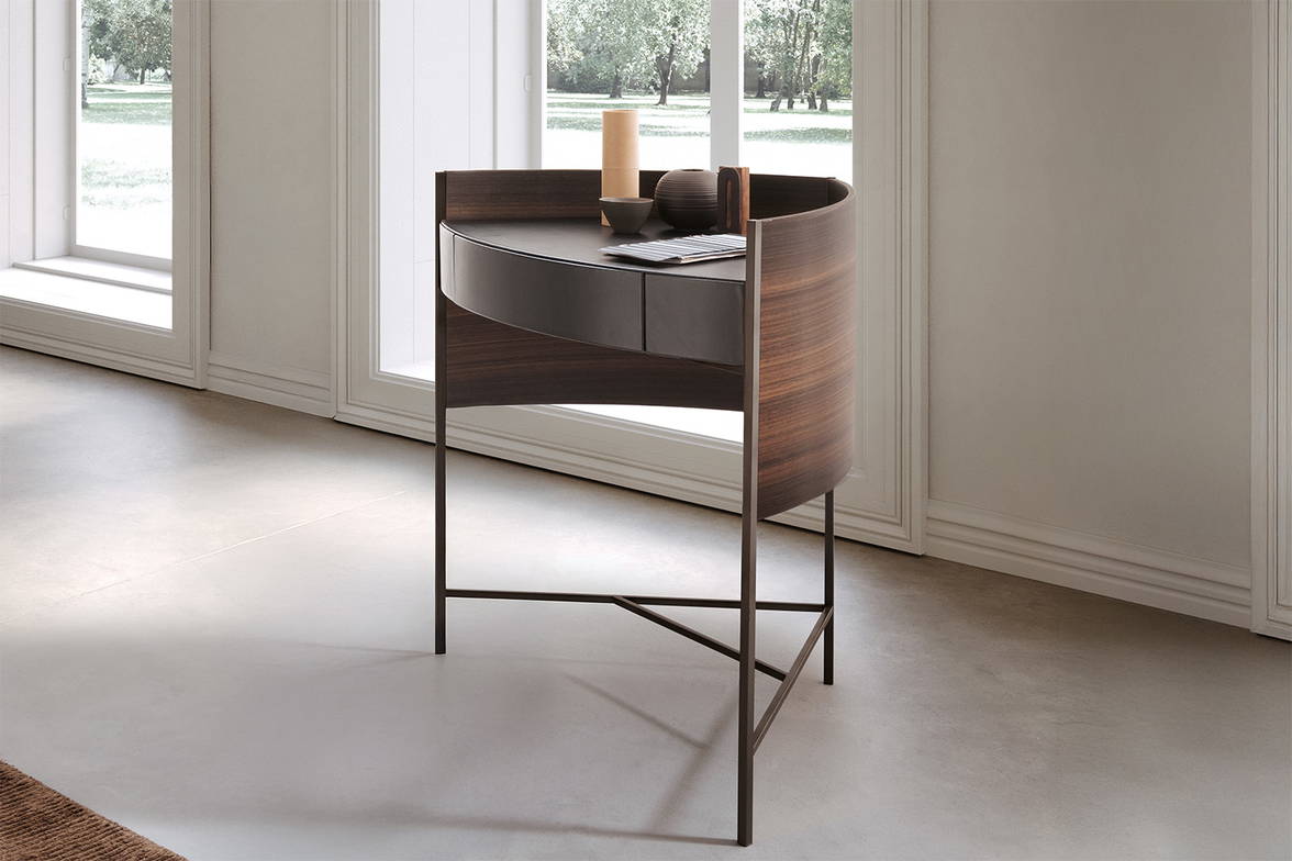 Bloom desk by Presotto Bloom desk by Presotto