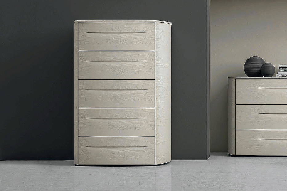 Bogart chest by Tomasella