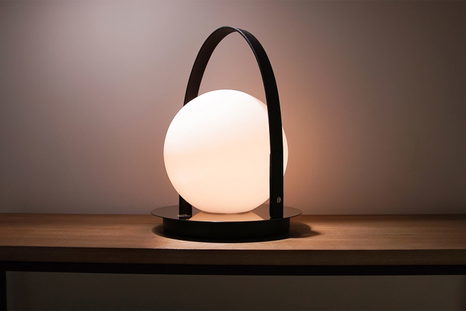 Bola Lantern