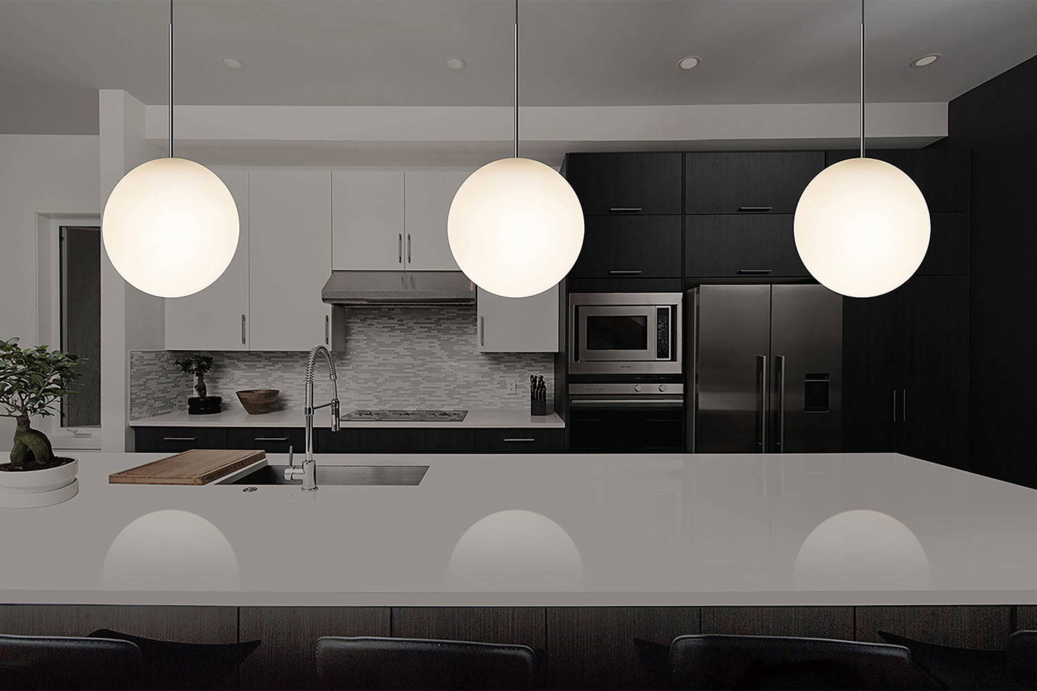 Bola Sphere Pendant Light