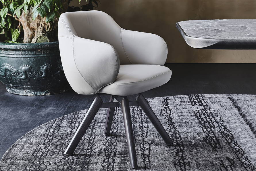 Bombe Dining Chair