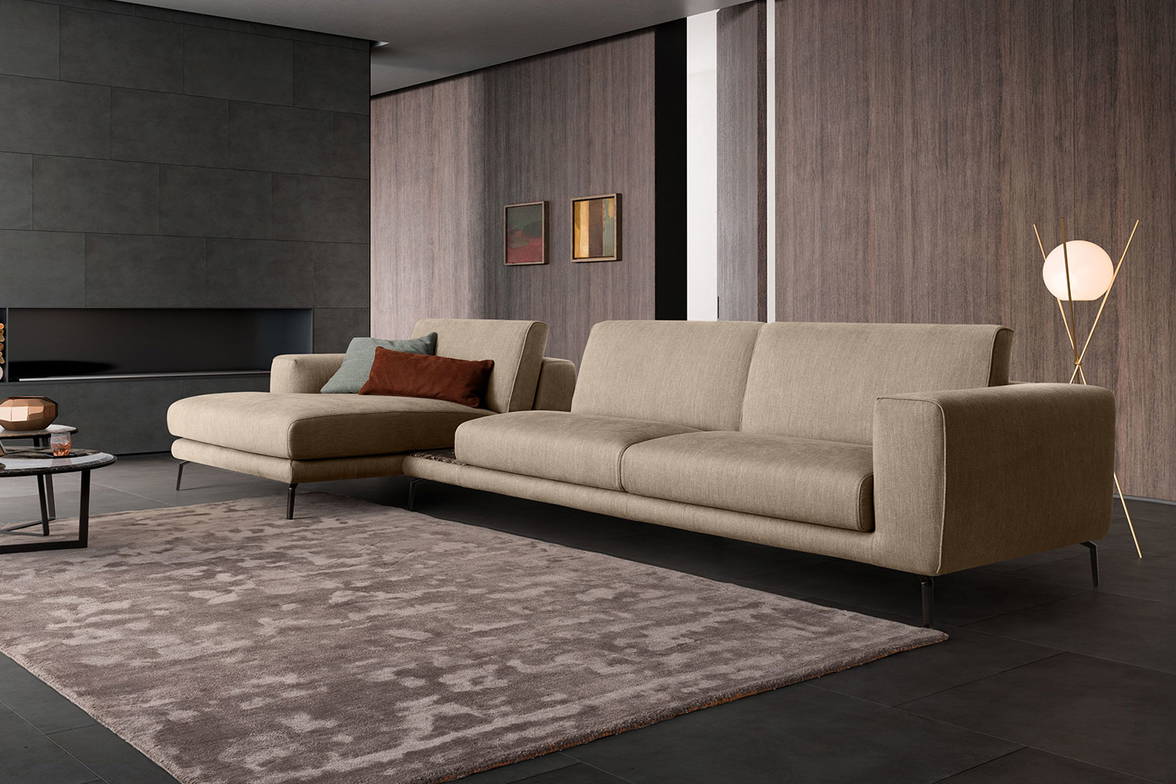 Bora chaise sectional with table by Nicoline Italia Bora chaise sectional with table by Nicoline Italia