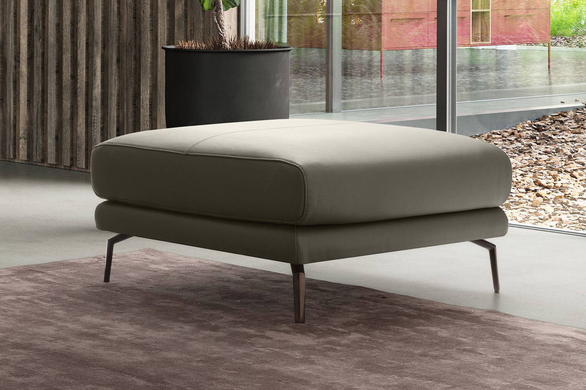 Bora ottoman by Nicoline Italia Bora ottoman by Nicoline Italia