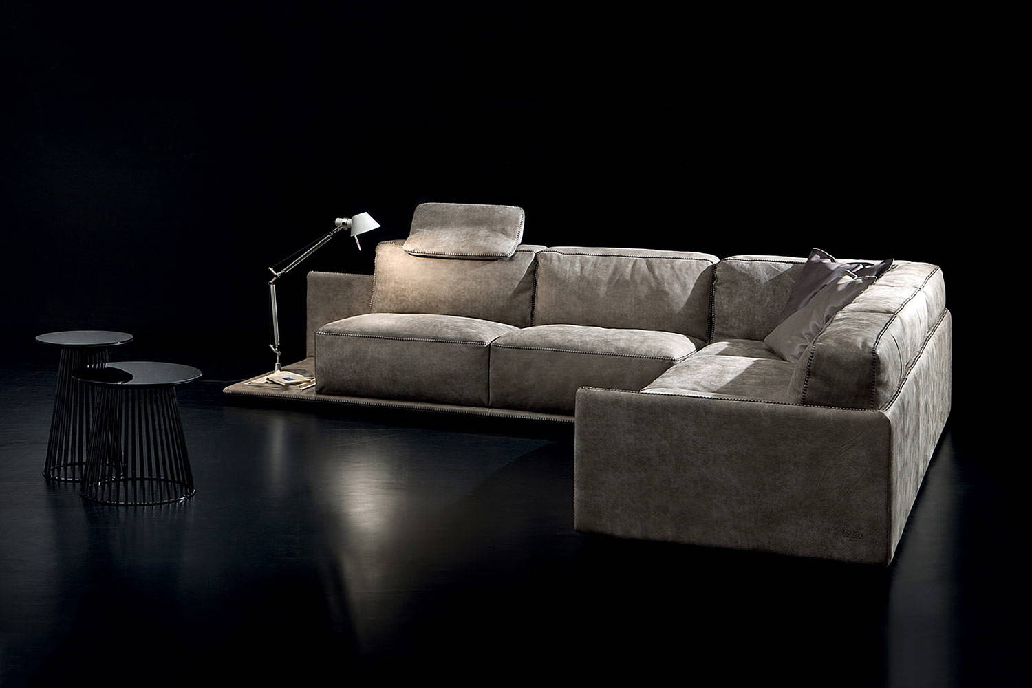 Border corner sectional sofa with shelf (optional headrest available on request) by Gamma