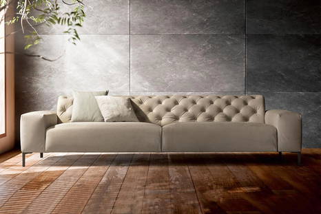 Boston tufted sofa by Pianca