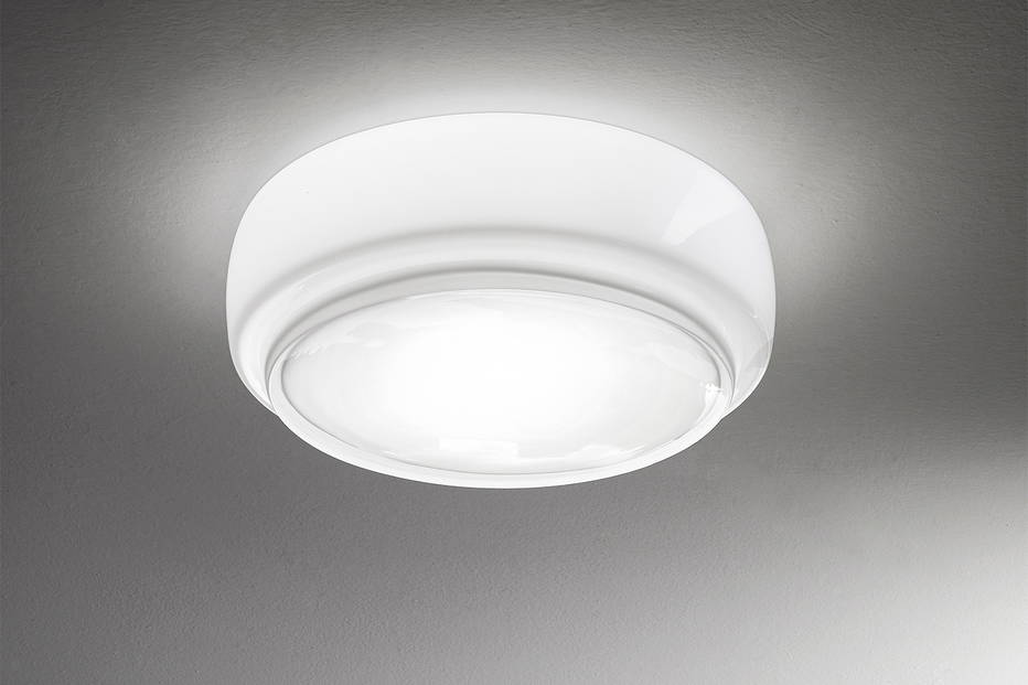 Bot Flush Mount
