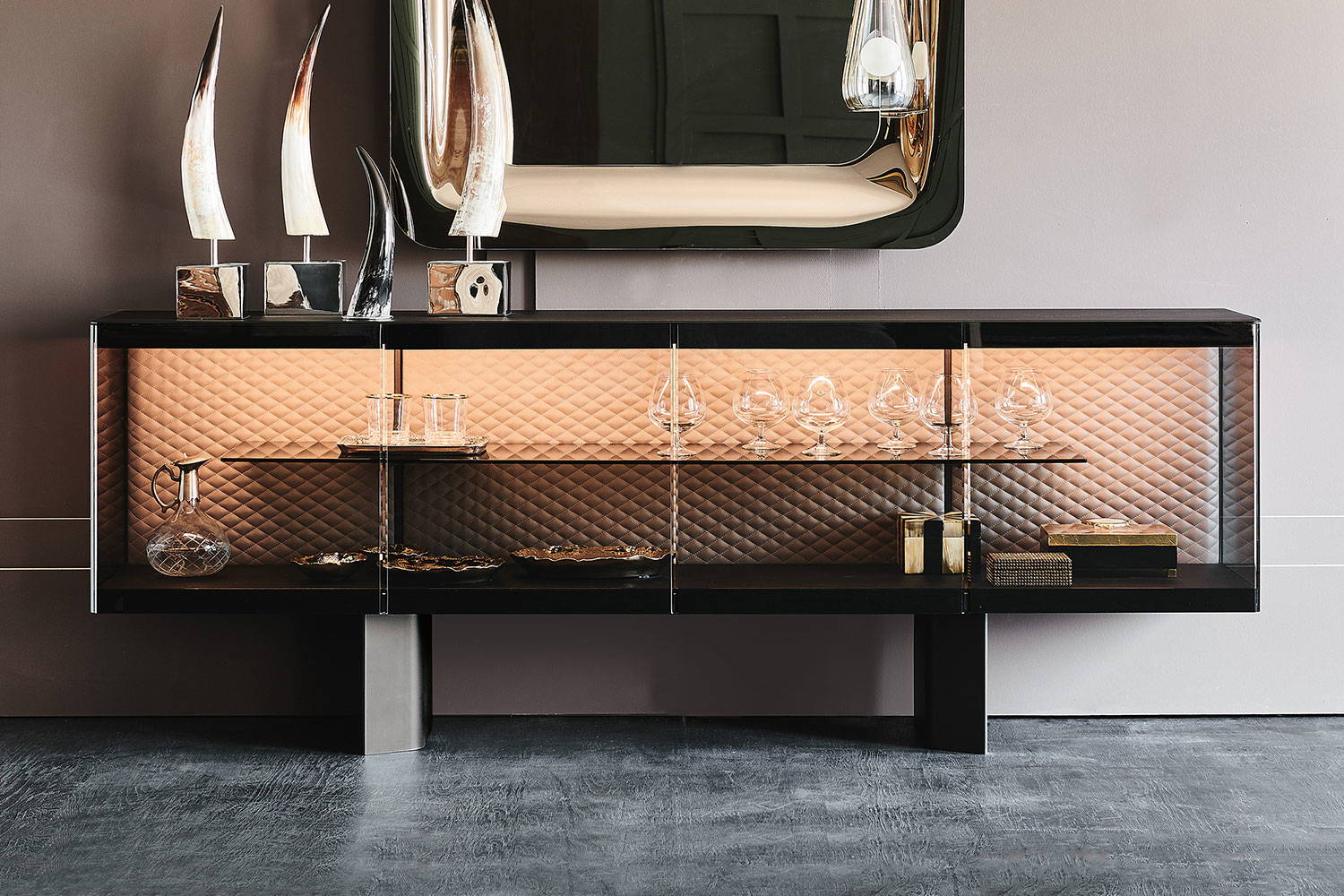 Boutique sideboard with Glenn mirror